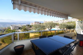 Appartement 5 personnes avec piscine sur la Corniche Fleurie à Nice